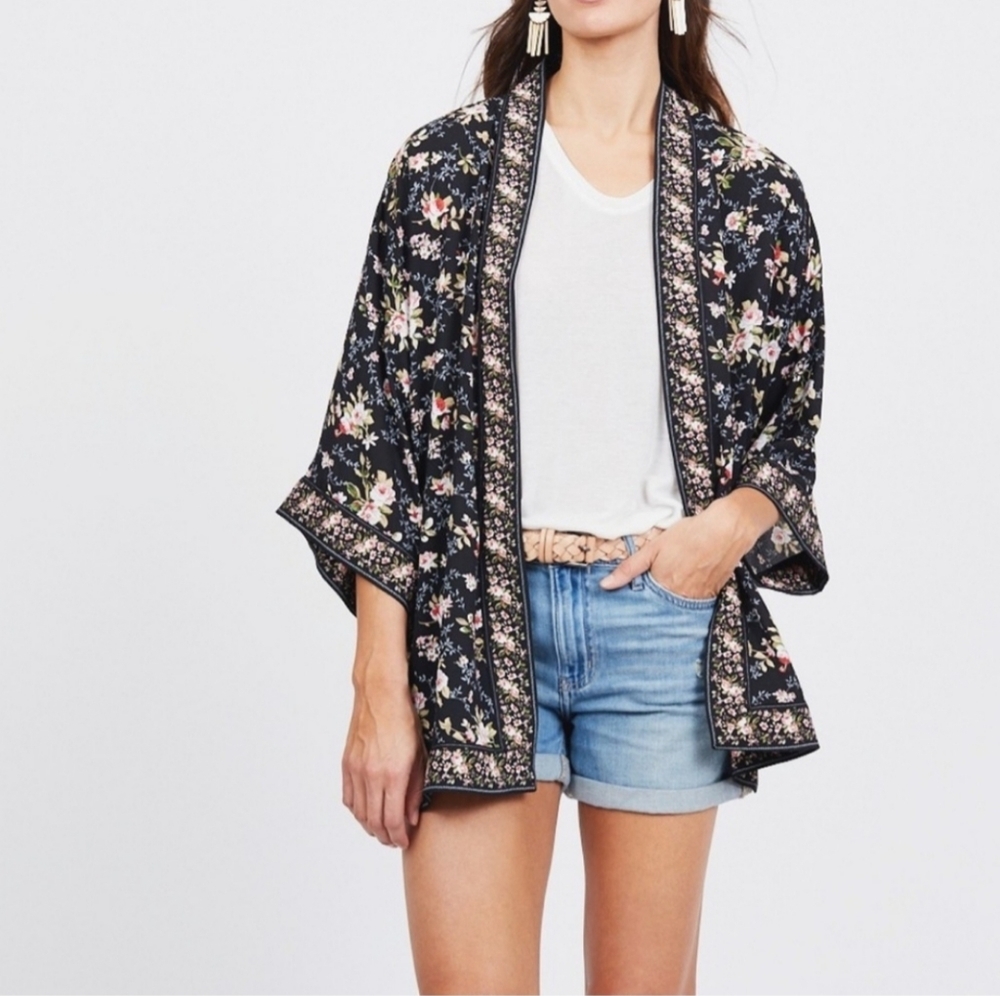 NWT Max Studio Floral Size S